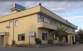 Hotel Millennium